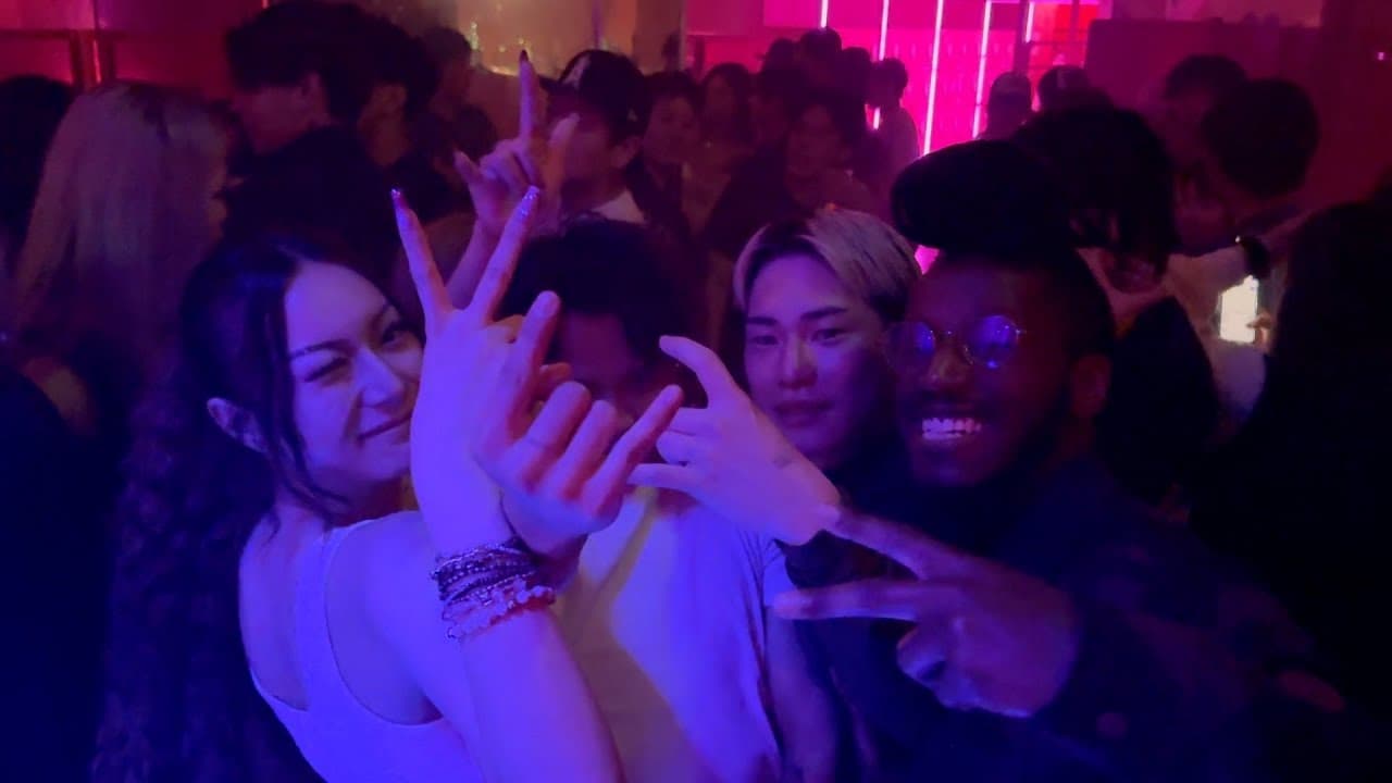 DAY 7 IN JAPAN WITH IT 🇯🇵: in the streets of osaka AT NIGHT, UNCUT!